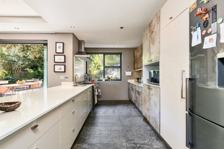 4 Bedroom Property for Sale in Camps Bay Western Cape